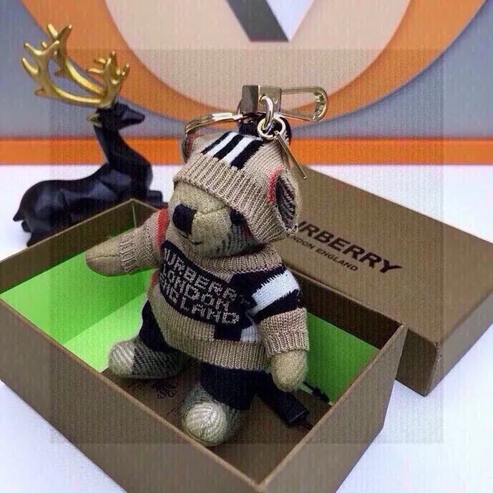 スーパーコピー プラダ キーホルダー