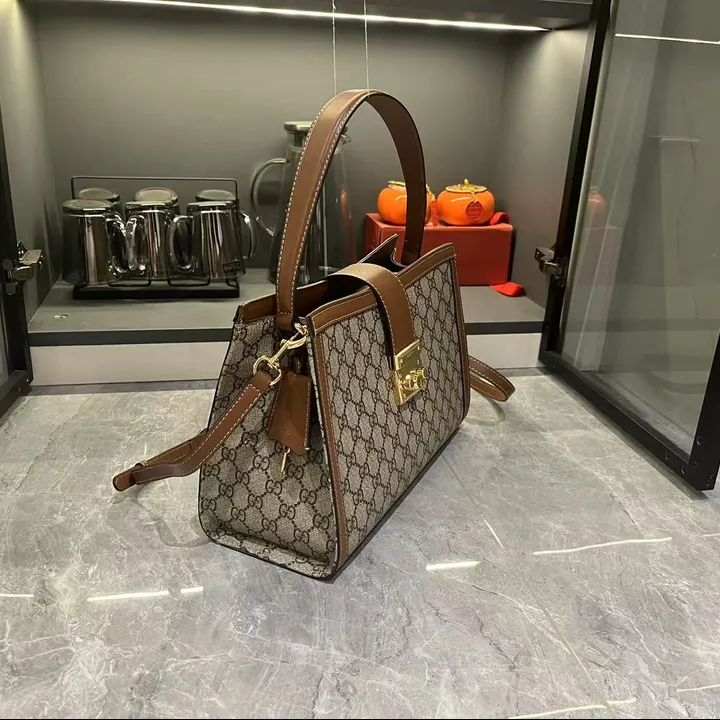 スーパーコピー グッチ キーホルダー