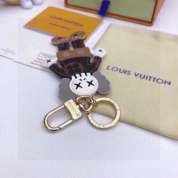 スーパーコピー ミュウミュウ キーホルダー