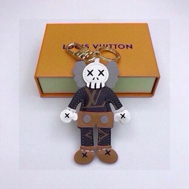 スーパーコピー ミュウミュウ キーホルダー