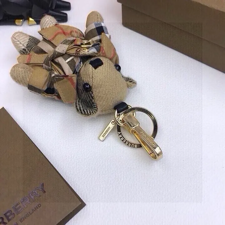 スーパーコピー プラダ キーホルダー