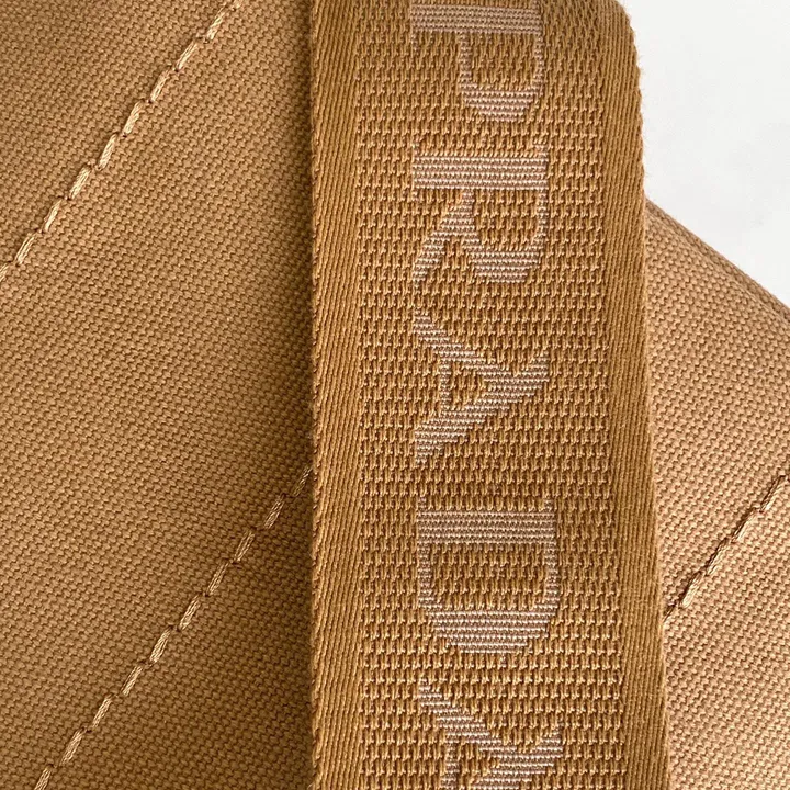 スーパーコピー プラダ キーホルダー