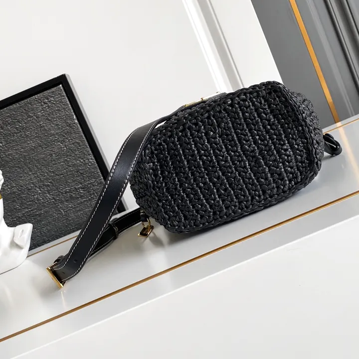 スーパーコピー プラダ キーホルダー