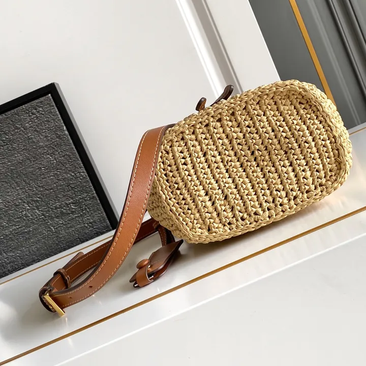 スーパーコピー プラダ キーホルダー