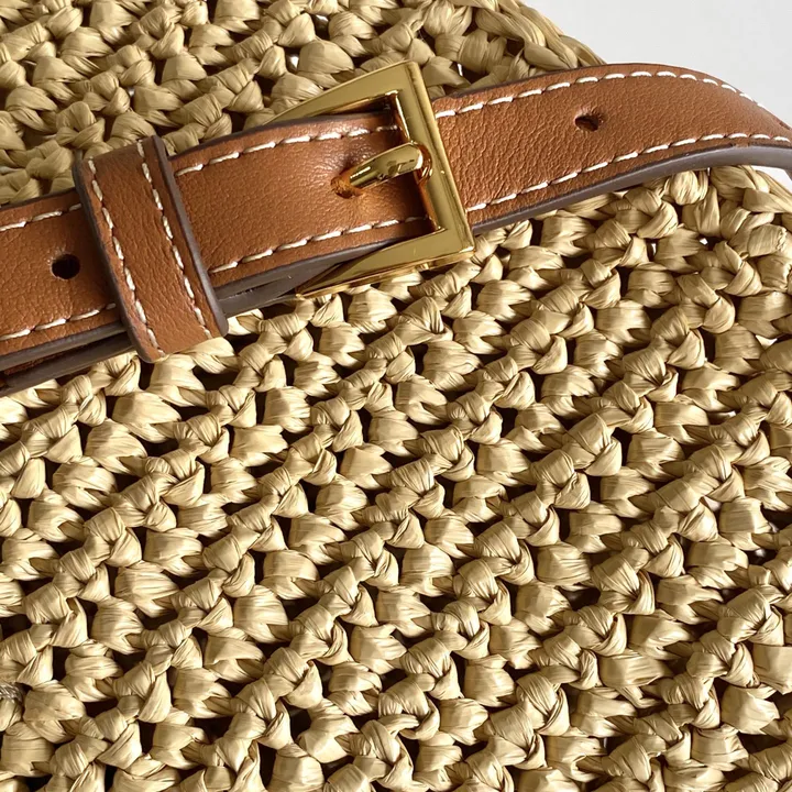 スーパーコピー プラダ キーホルダー