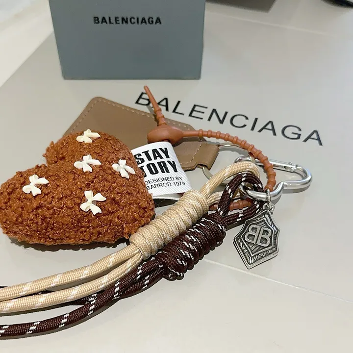 スーパーコピー バレンシアガ キーホルダー