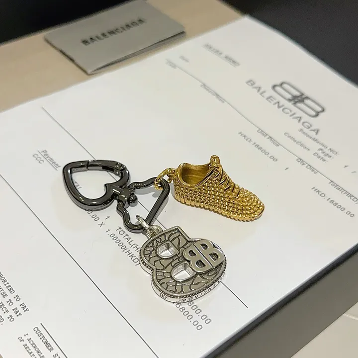 スーパーコピー バレンシアガ キーホルダー