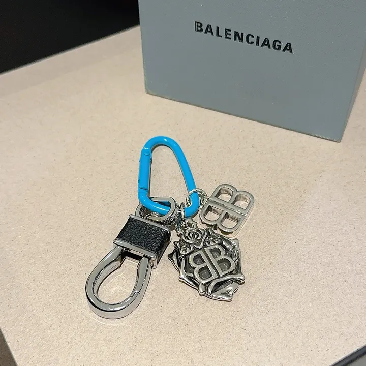 スーパーコピー バレンシアガ キーホルダー