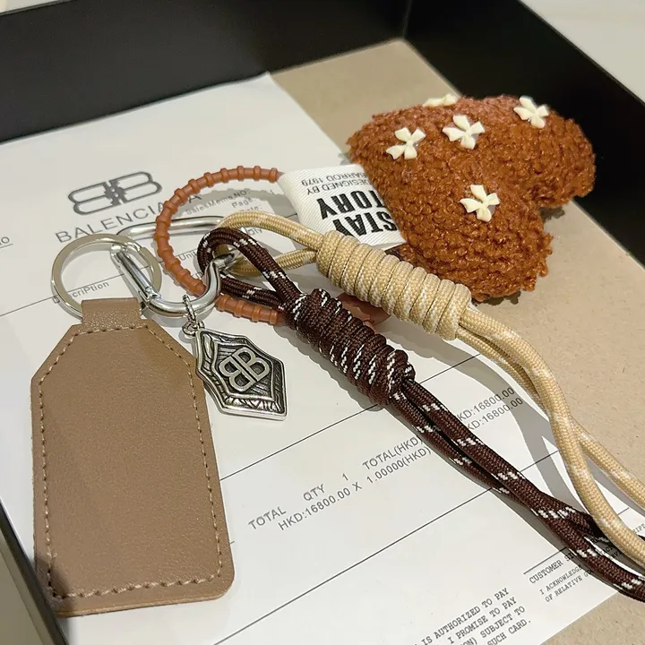 スーパーコピー バレンシアガ キーホルダー