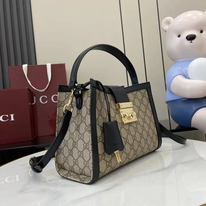 スーパーコピー グッチ キーホルダー