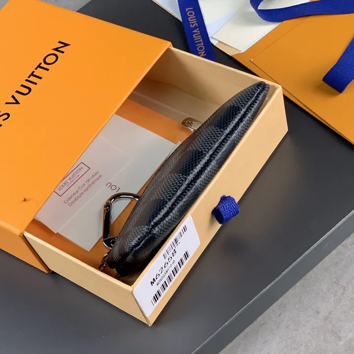 スーパーコピー ルイヴィトン キーホルダー