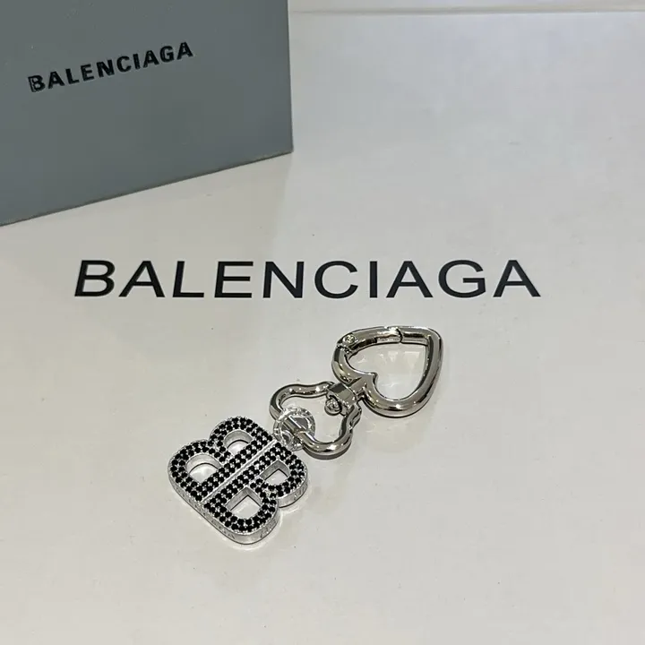 スーパーコピー バレンシアガ キーホルダー