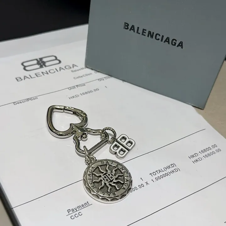 スーパーコピー バレンシアガ キーホルダー