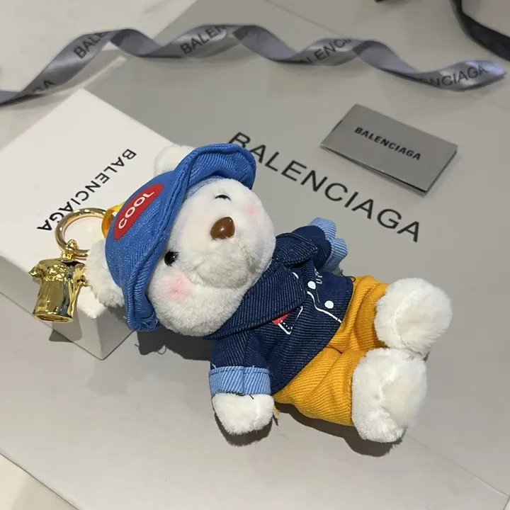 スーパーコピー バレンシアガ キーホルダー