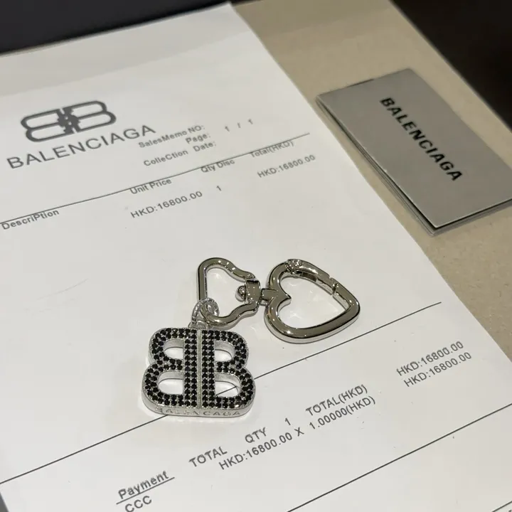 スーパーコピー バレンシアガ キーホルダー