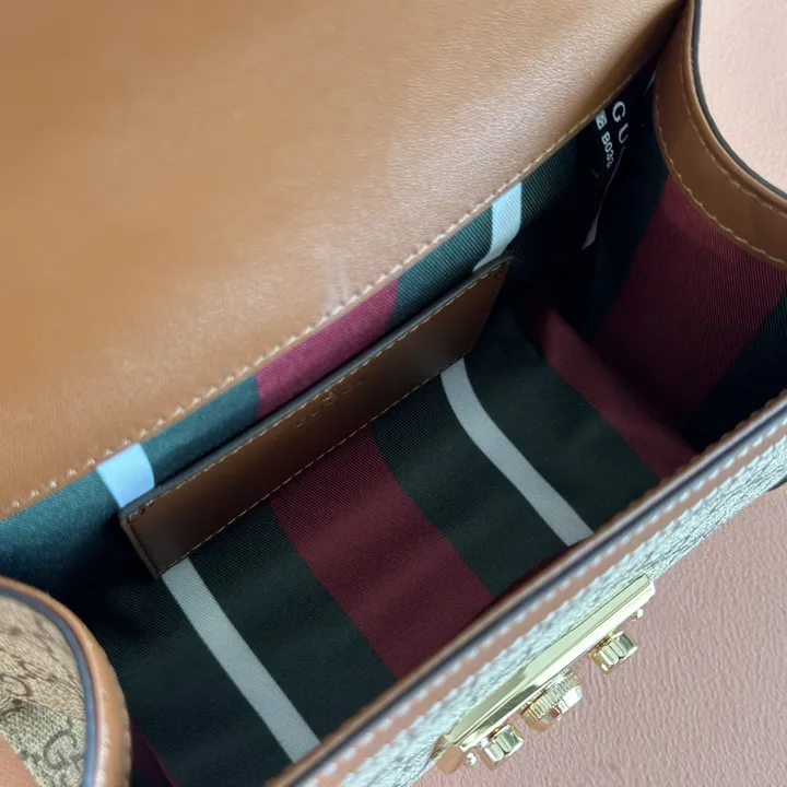 スーパーコピー グッチ キーホルダー