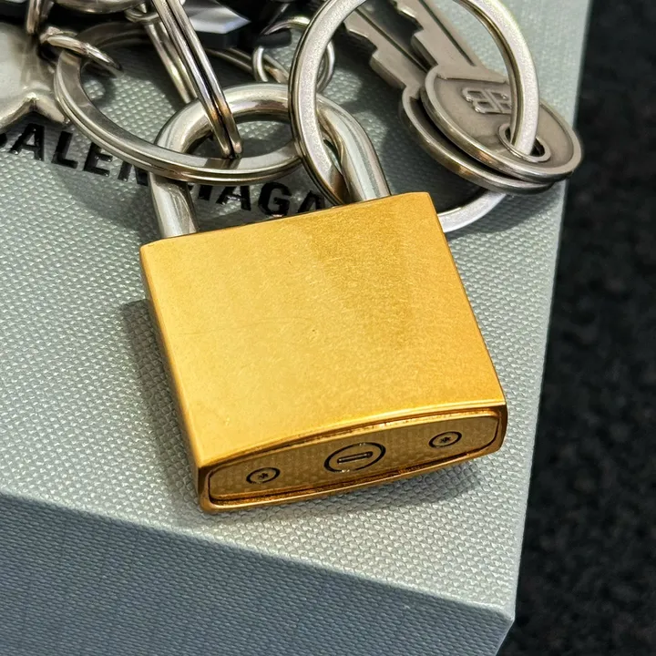 スーパーコピー ディオール キーホルダー