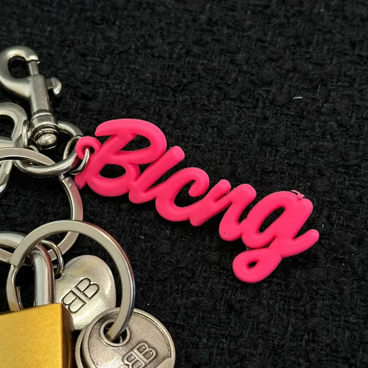 スーパーコピー バレンシアガ キーホルダー