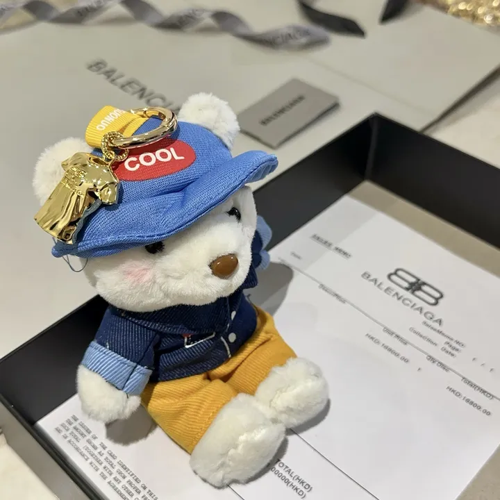 スーパーコピー バレンシアガ キーホルダー