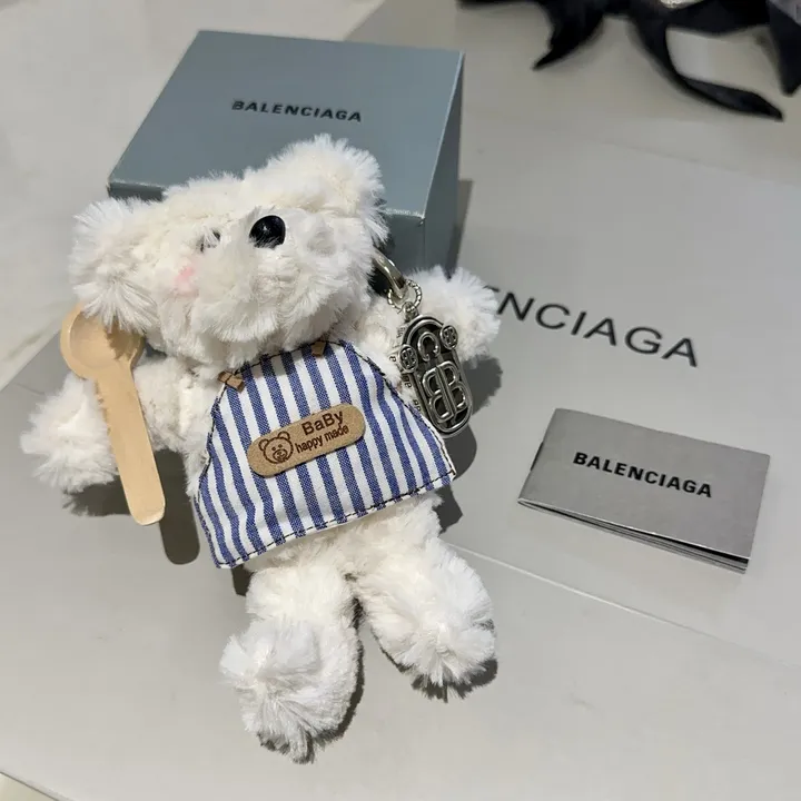 スーパーコピー バレンシアガ キーホルダー