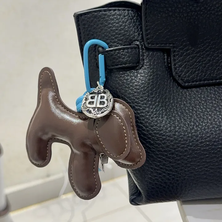 スーパーコピー バレンシアガ キーホルダー