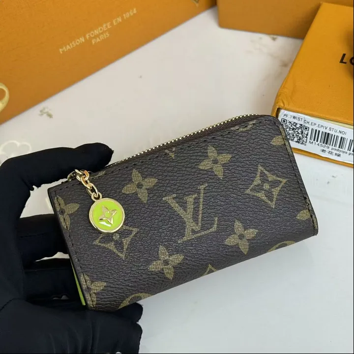 スーパーコピー ルイヴィトン キーホルダー