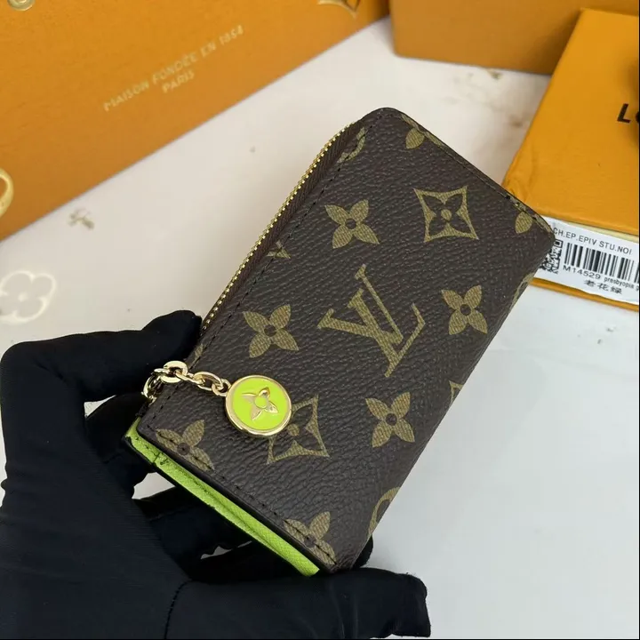 スーパーコピー ルイヴィトン キーホルダー