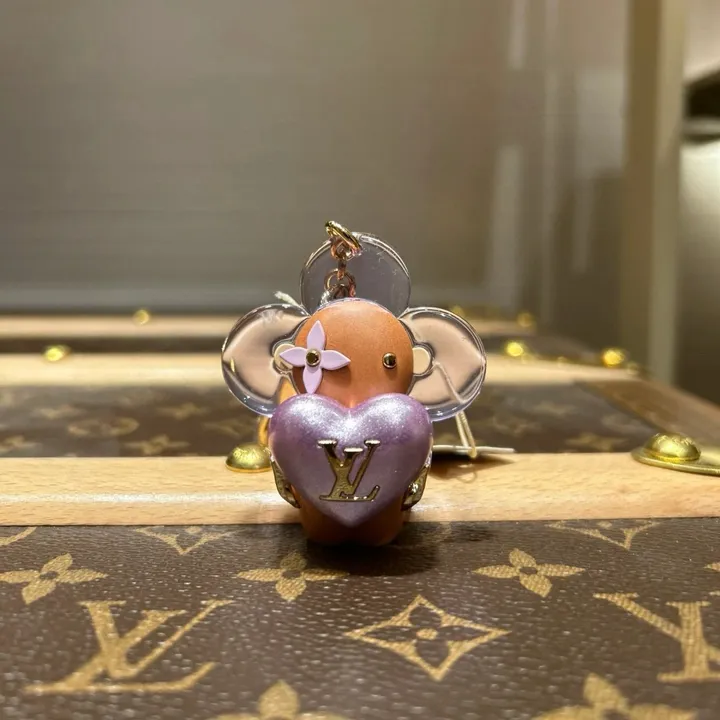 スーパーコピー ルイヴィトン キーホルダー