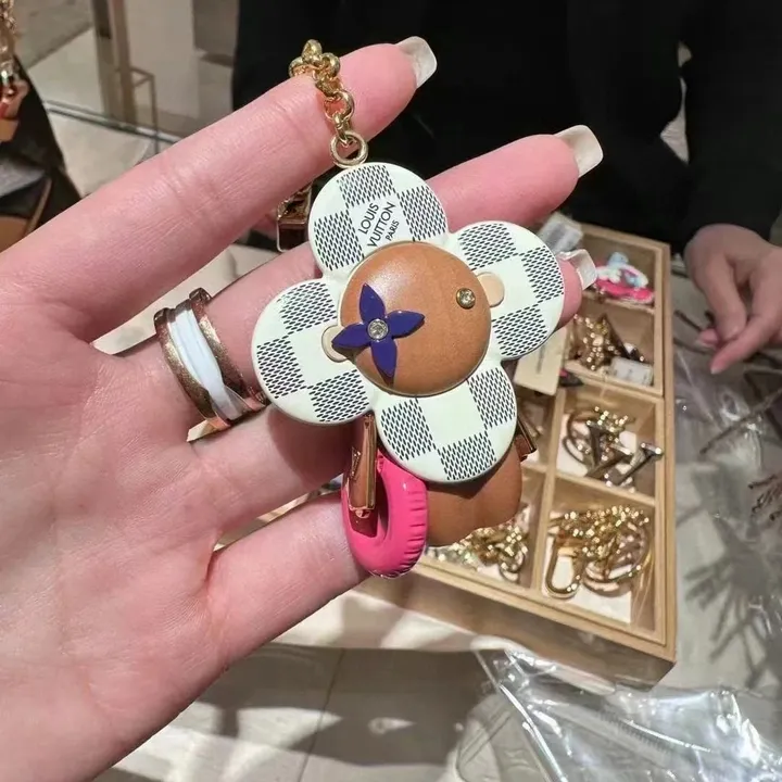 スーパーコピー ルイヴィトン キーホルダー