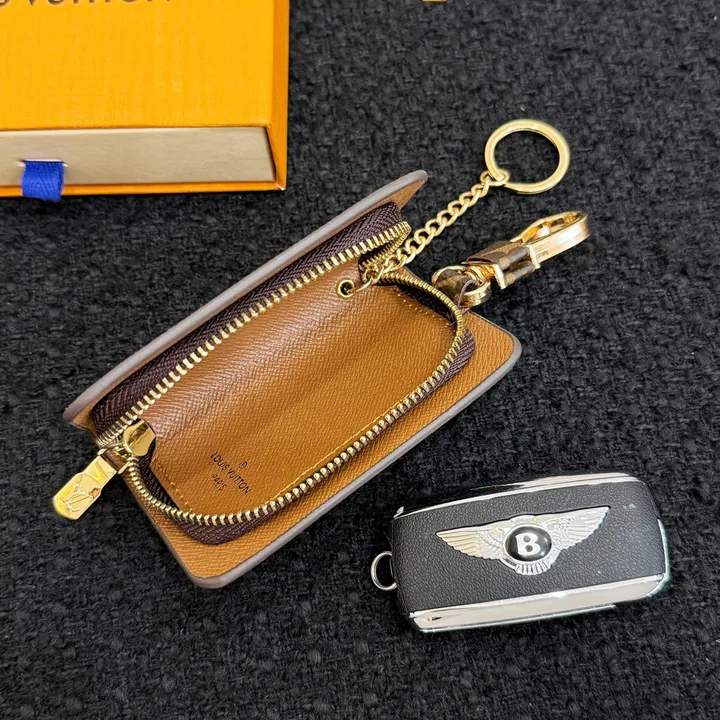 スーパーコピー ルイヴィトン キーホルダー