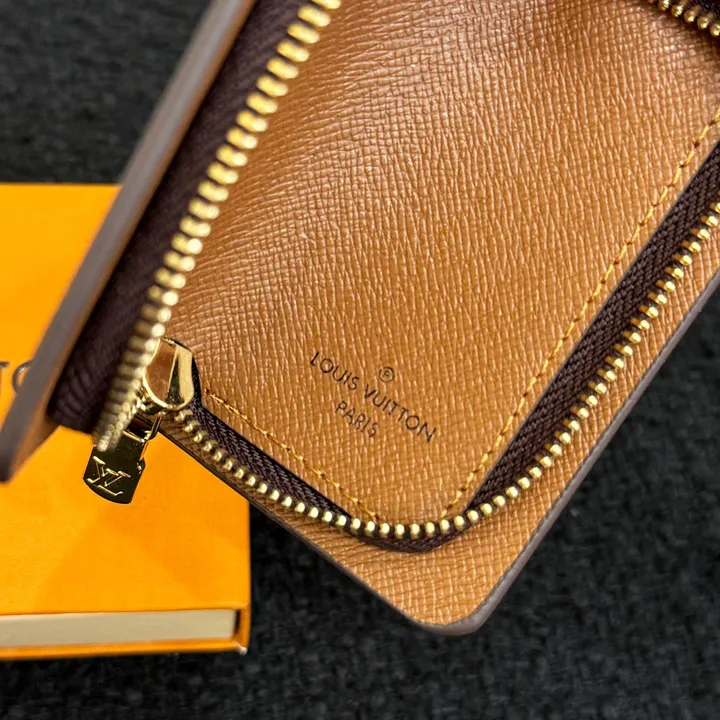 スーパーコピー ルイヴィトン キーホルダー