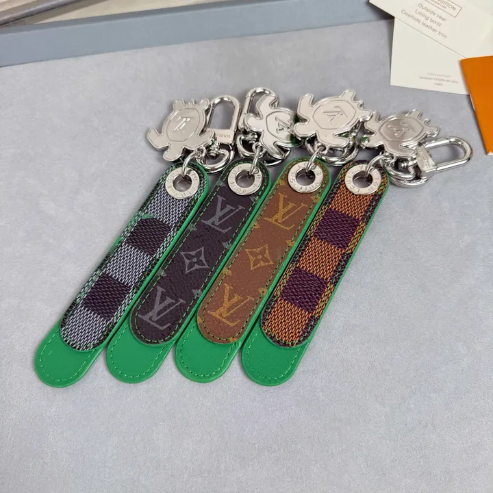 スーパーコピー ルイヴィトン キーホルダー