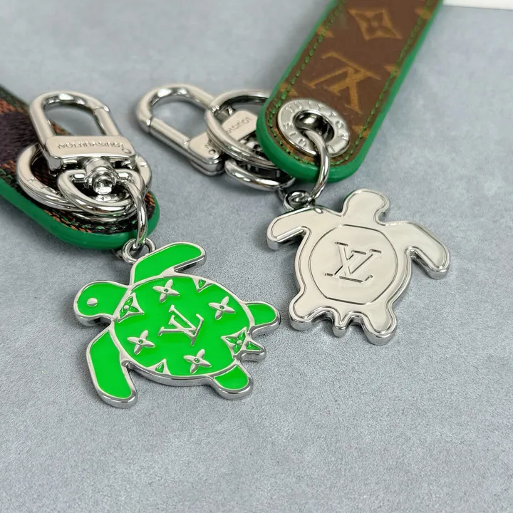 スーパーコピー ルイヴィトン キーホルダー