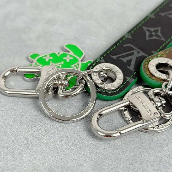 スーパーコピー ルイヴィトン キーホルダー