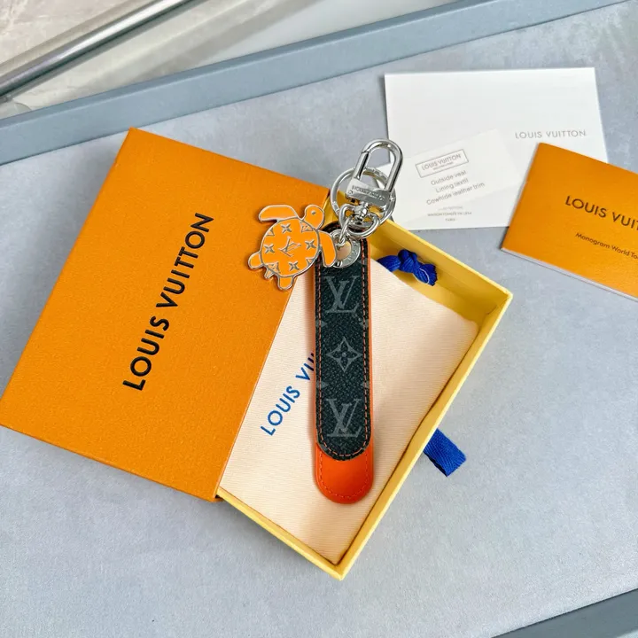 スーパーコピー ルイヴィトン キーホルダー