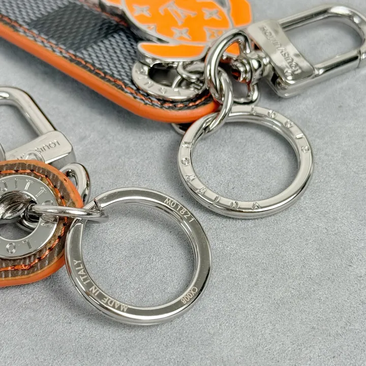 スーパーコピー ルイヴィトン キーホルダー