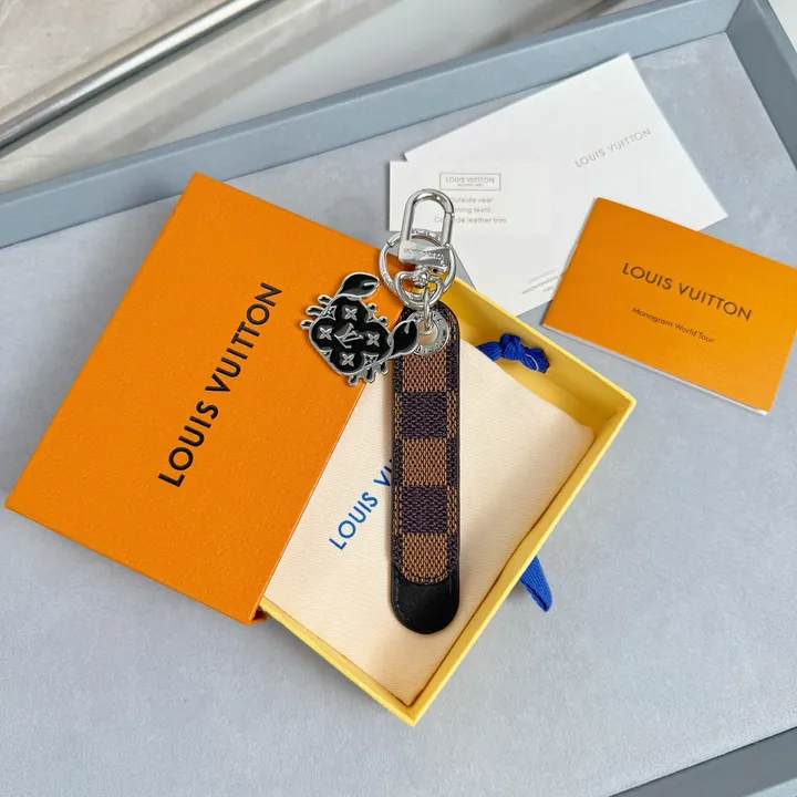 スーパーコピー ルイヴィトン キーホルダー