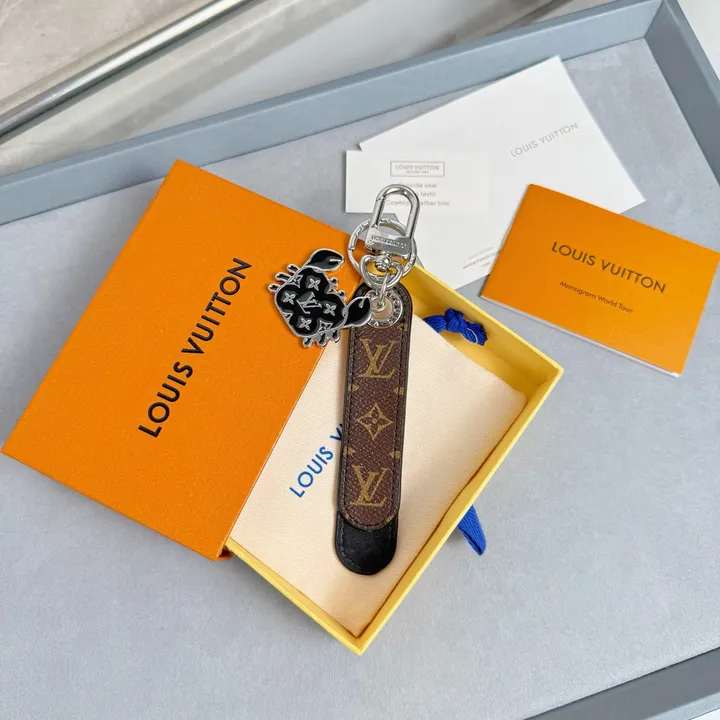 スーパーコピー ルイヴィトン キーホルダー
