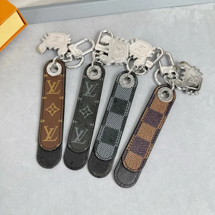 スーパーコピー ルイヴィトン キーホルダー