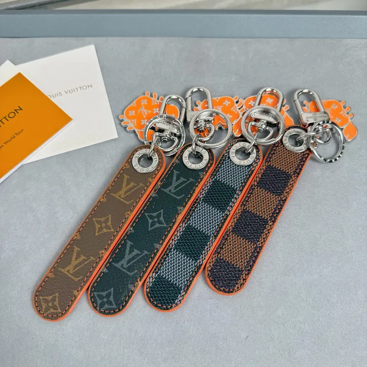 スーパーコピー ルイヴィトン キーホルダー