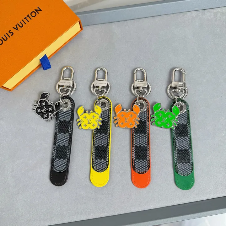 スーパーコピー ルイヴィトン キーホルダー