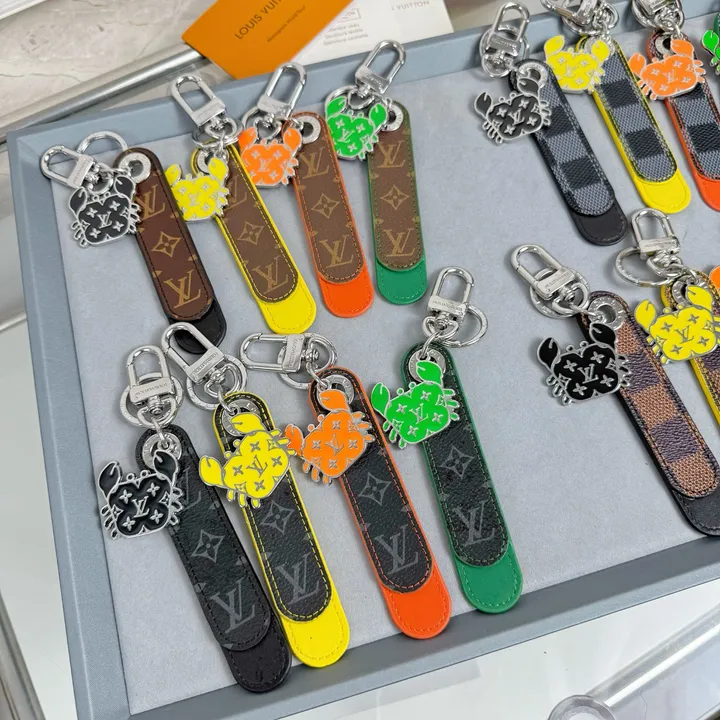 スーパーコピー ルイヴィトン キーホルダー
