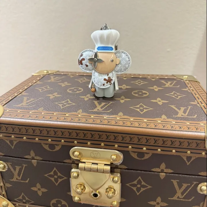 スーパーコピー ルイヴィトン キーホルダー