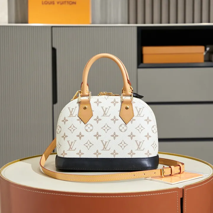 スーパーコピー ルイヴィトン キーホルダー