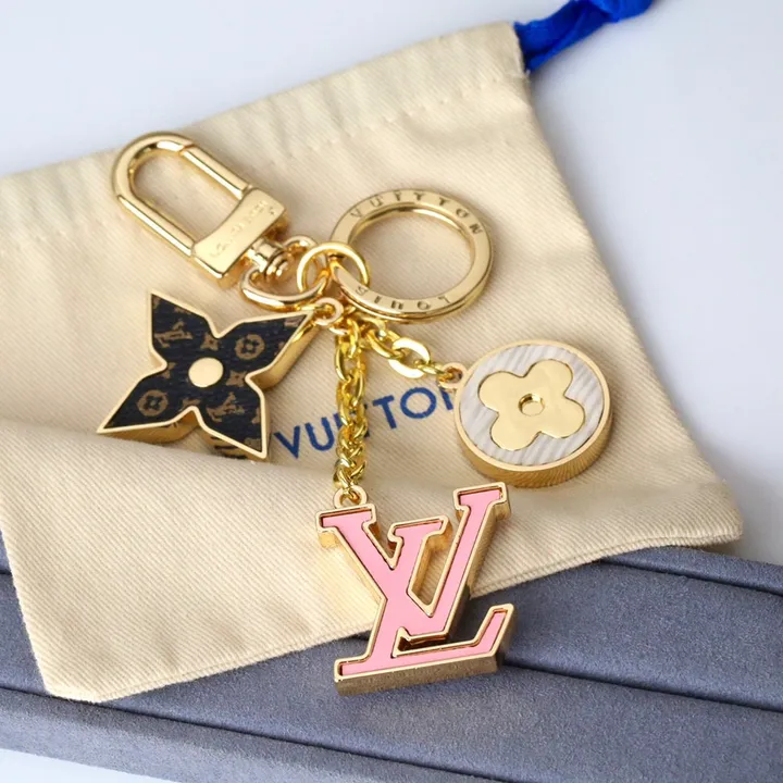 スーパーコピー ルイヴィトン キーホルダー