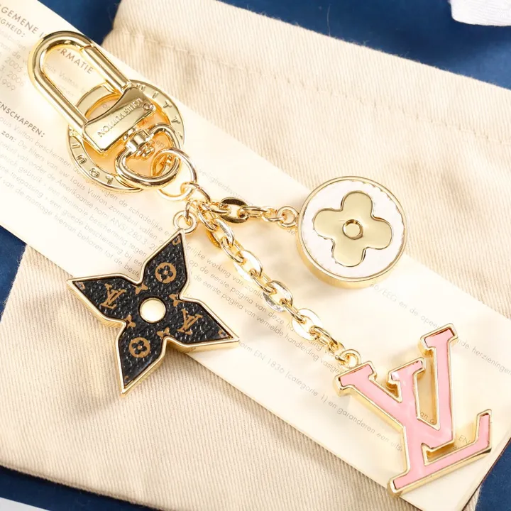 スーパーコピー ルイヴィトン キーホルダー