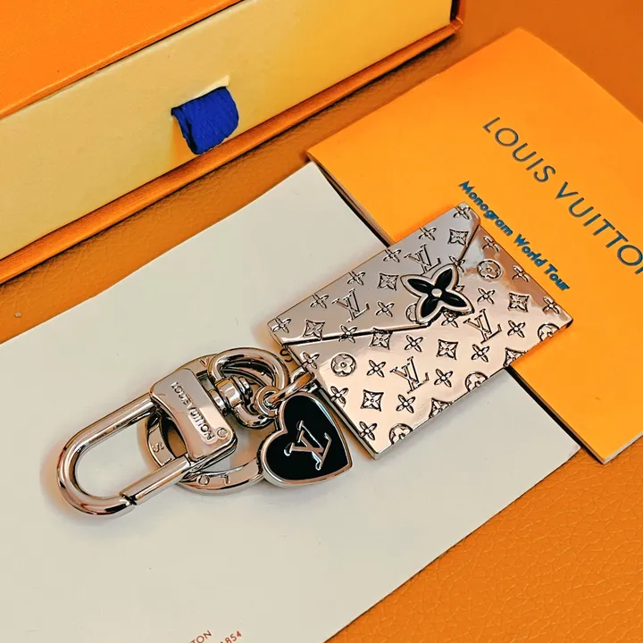 スーパーコピー ルイヴィトン キーホルダー