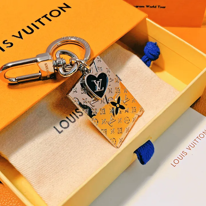 スーパーコピー ルイヴィトン キーホルダー