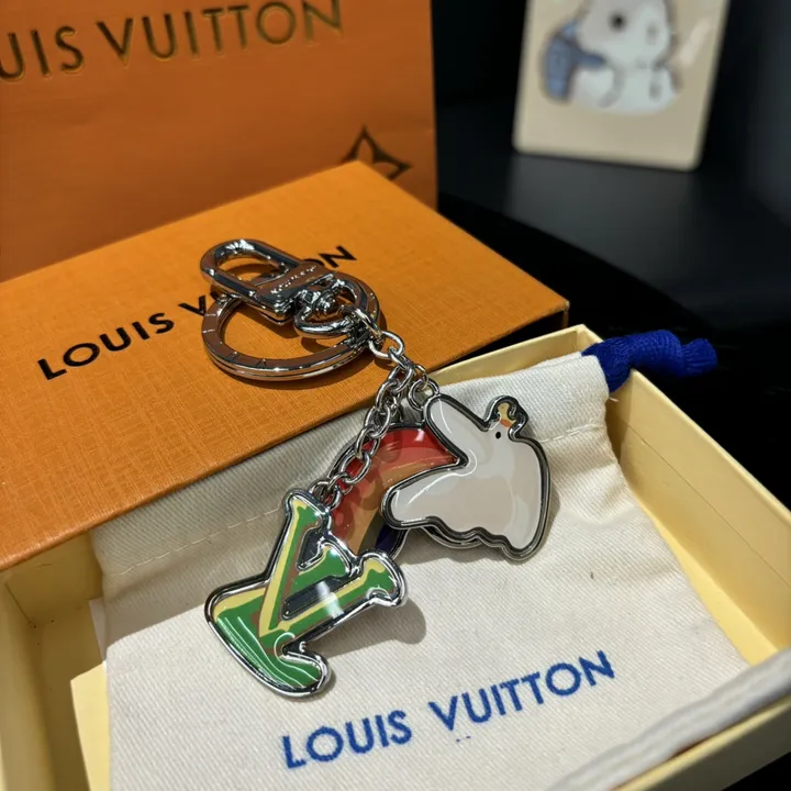 スーパーコピー ルイヴィトン キーホルダー