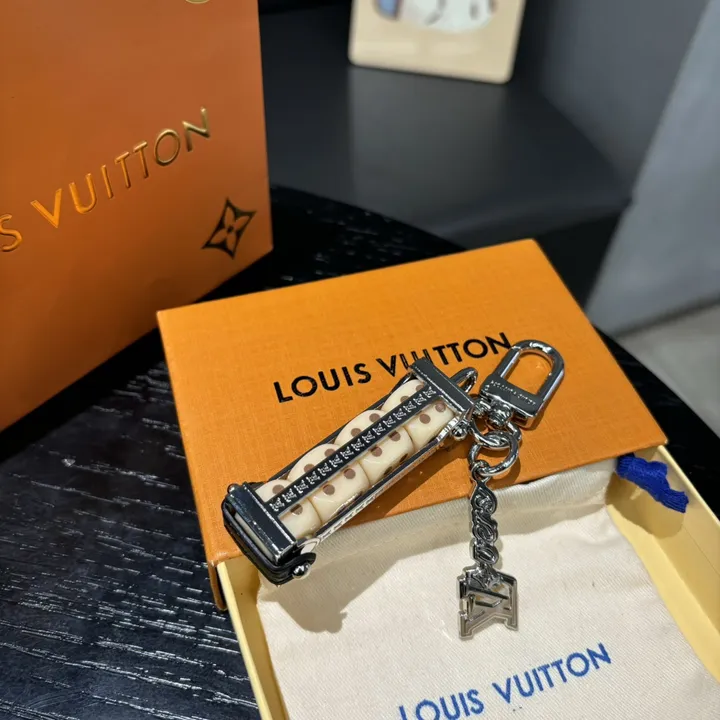 スーパーコピー ルイヴィトン キーホルダー